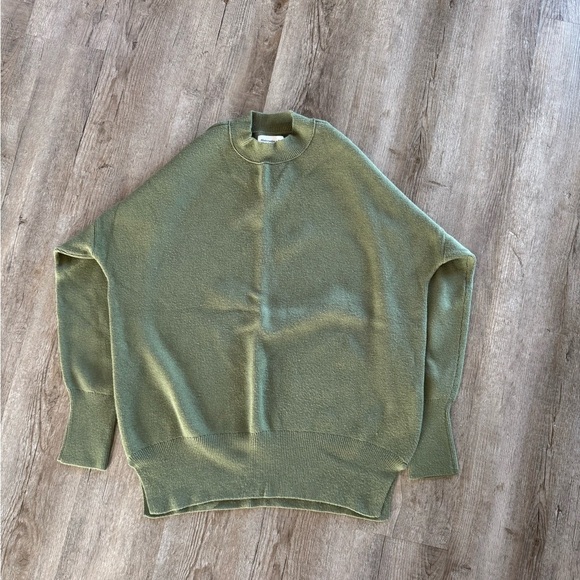Abercrombie & Fitch Oversized Mock Neck Sweater - Picture 1 of 5